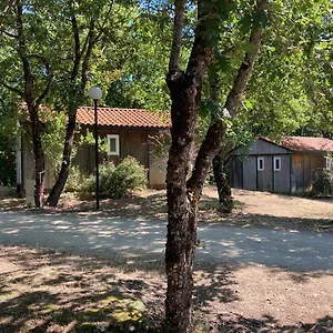 Camping Le Balcon Des Raspes, Saint-Victor-et-Melvieu