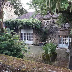 Vakantiehuis La Libellule And Le Papillon At Les Leroux, Near, Frayssinet-le-Gélat